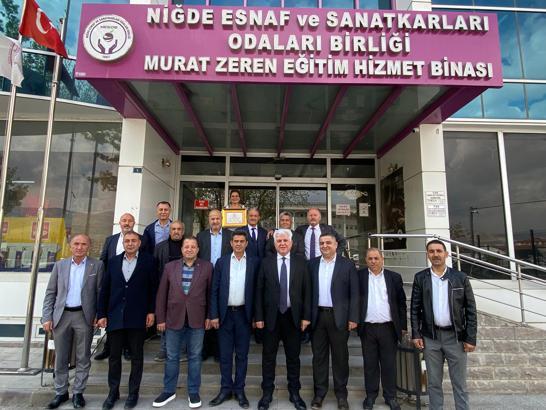 NESOB Başkanı Yeşil, mazbatasını aldı