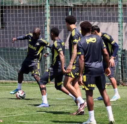 Fenerbahçe, TÜMOSAN Konyaspor maçının hazırlıklarına devam etti
