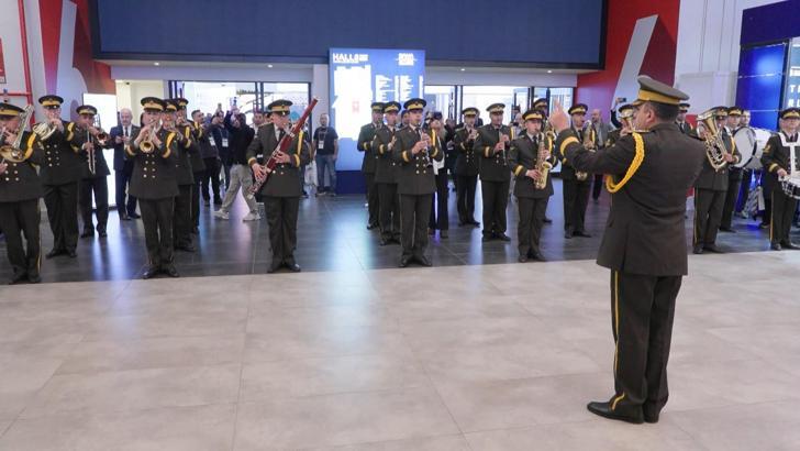 Birinci Ordu Bölge Bando Komutanlığı, SAHA 2026 Fuarı'nda konser verdi