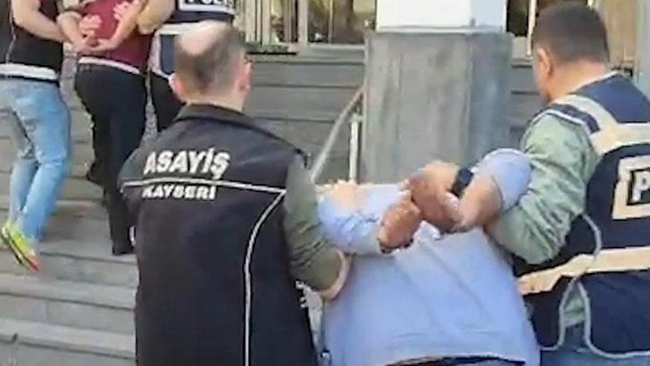 Kayseri'de 30 yıl hapis cezasıyla aranan 2 hükümlü yakalandı