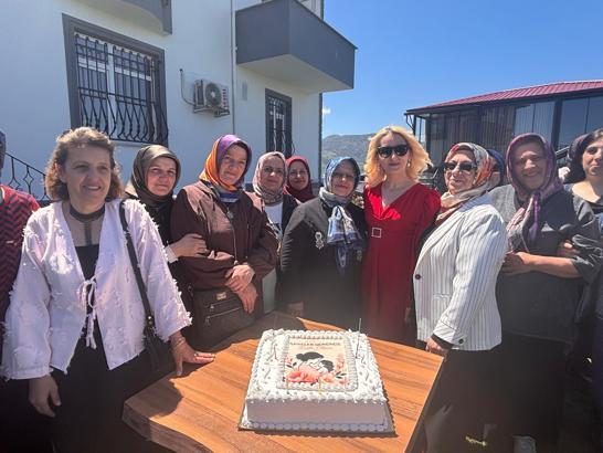 Otizmin yükü dayanışmayla hafifliyor; fedakar annelere özel moral
