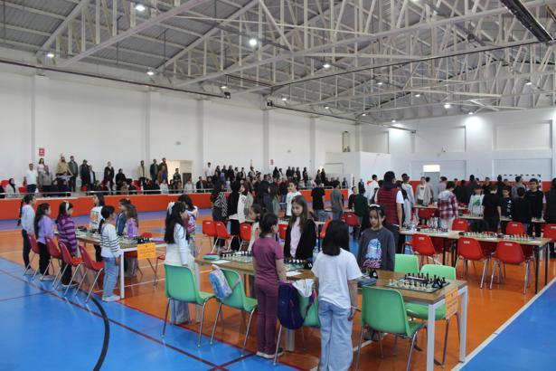 Şarkışla'da satranç turnuvası heyecanı başladı