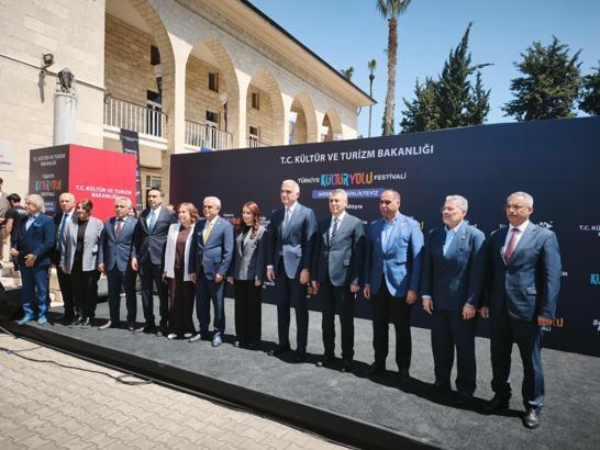 Bakan Ersoy, Mersin Kültür Yolu Festivali'nin açılış törenine katıldı