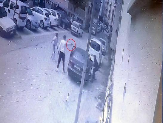 Husumetlisini silahla yaralayan şüpheli, saklandığı çatı katında yakalanarak tutuklandı
