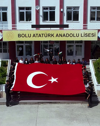 Bolu'da lise öğrencilerinden Gazze'deki annelere, 'Anneler Günü' videosu