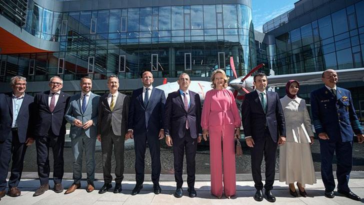 Belçika Kraliçesi Mathilde, Baykar'ı ziyaret etti