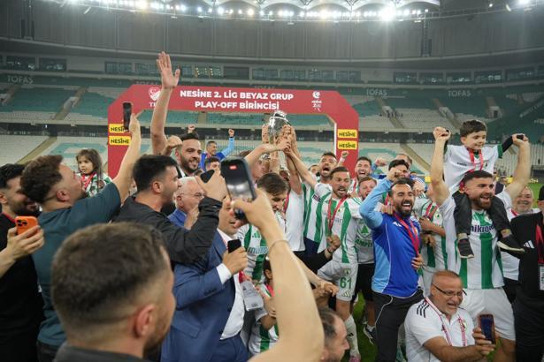Muğlaspor penaltılarla 1'inci Lig'e yükseldi