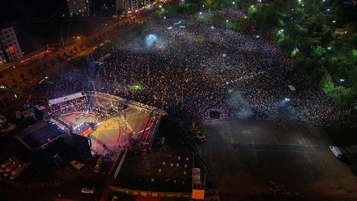 Amed Sportif Faaliyetler kupasını aldı