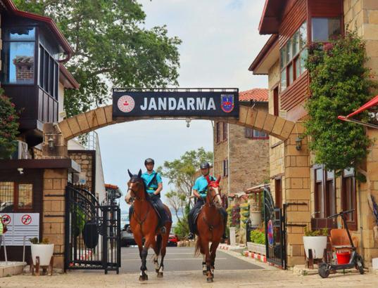 Side Antik Kenti’nde Atlı Jandarma Timleri göreve başladı