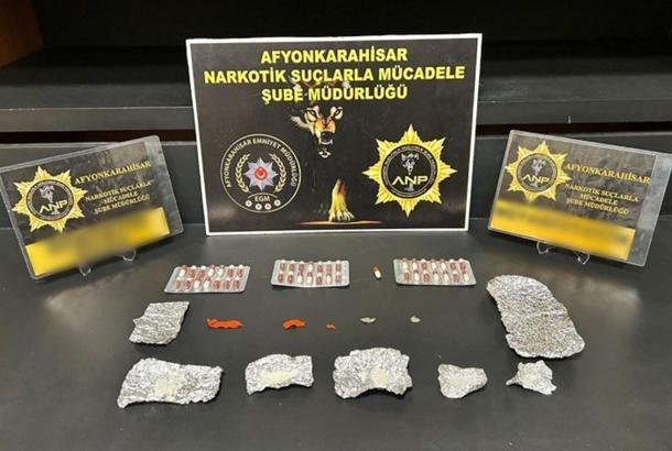 Polisin uyuşturucu operasyonunda 2 şüpheli tutuklandı