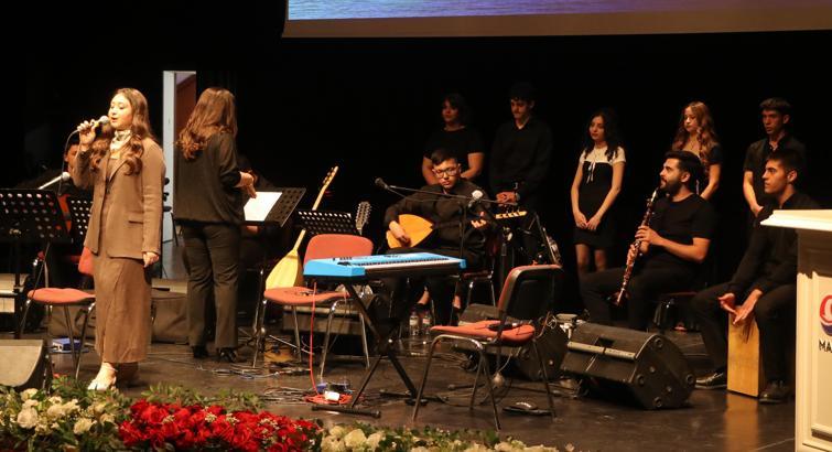 Liselilerden müzik şöleni