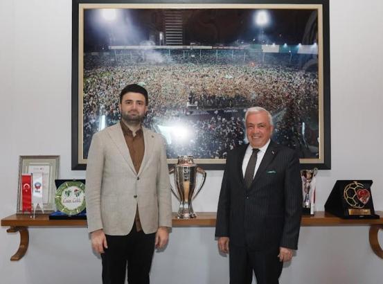 Nilüfer Belediye Başkanı’ndan Bursaspor’a tebrik ziyareti