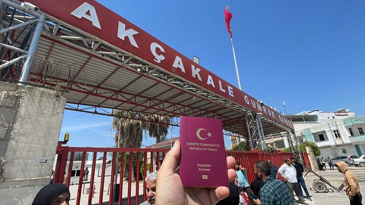 Akçakale Gümrük Kapısı’ndan 12 yıl sonra pasaportlu geçiş başladı