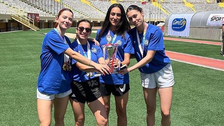 Ege Üniversitesi atletizmde Türkiye Şampiyonası'na rekorlarla damga vurdu