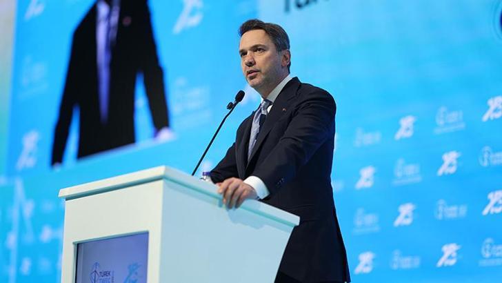 Bakan Bayraktar: Türkiye'nin ilk deniz üstü rüzgar YEKA yarışmasını gerçekleştireceğiz