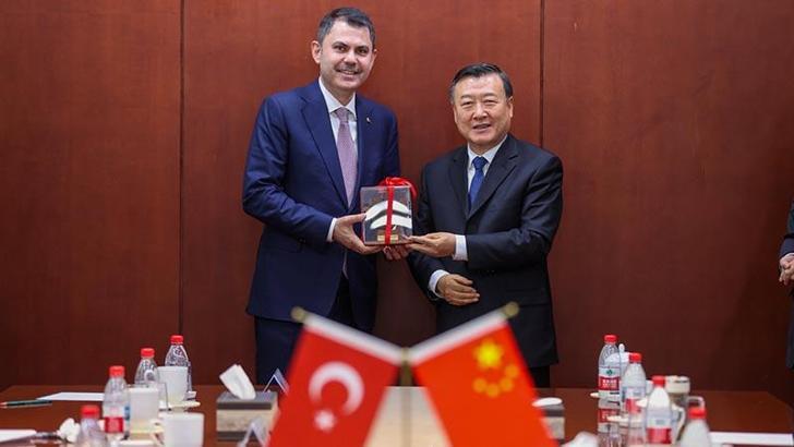 Bakan Kurum, Çin’de