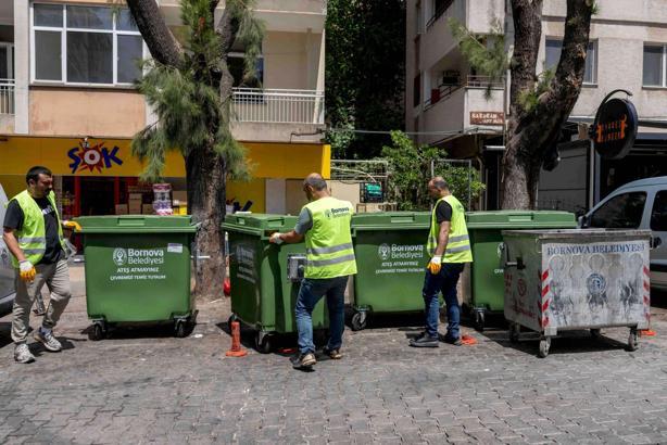 Bornova'ya 325 yeni çöp konteyneri