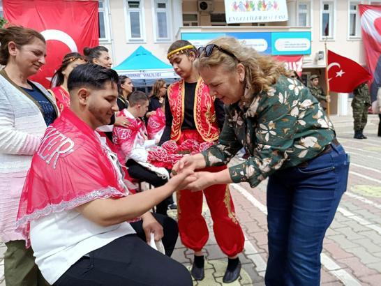 Edirne'de engelli bireylere temsili asker uğurlama töreni
