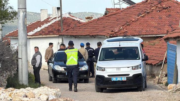 Arazi anlaşmazlığında tüfekle amcasını öldürüp, kuzenini yaraladı