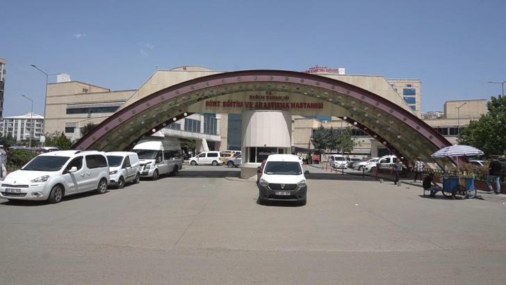 Eşekten düşüp sürüklenen Bedirhan, başını taşa çarpıp öldü