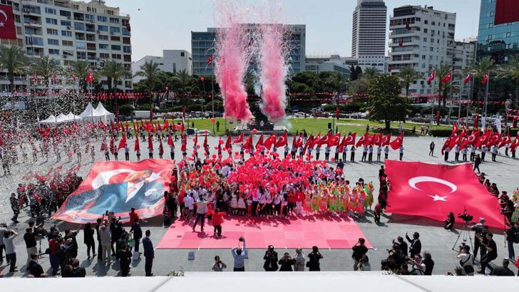 19 Mayıs İzmir'de coşkuyla kutlanacak