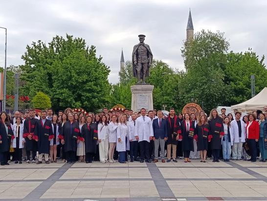 Edirne’de Eczacılar Günü dolayısıyla tören