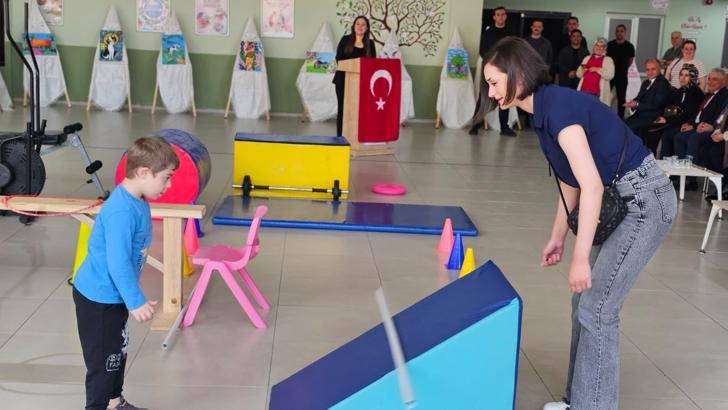 Özel bireylerin hazırladığı gösteriler alkış aldı / Ek fotoğraflar
