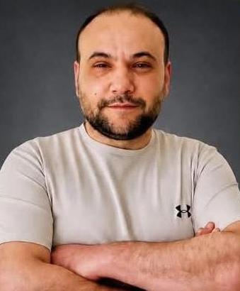 Motosiklet refüjdeki ağaca çarptı: 1 ölü, 1 yaralı