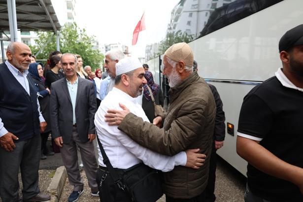 Osmaniye’den 238 hacı adayı kutsal topraklara uğurlandı