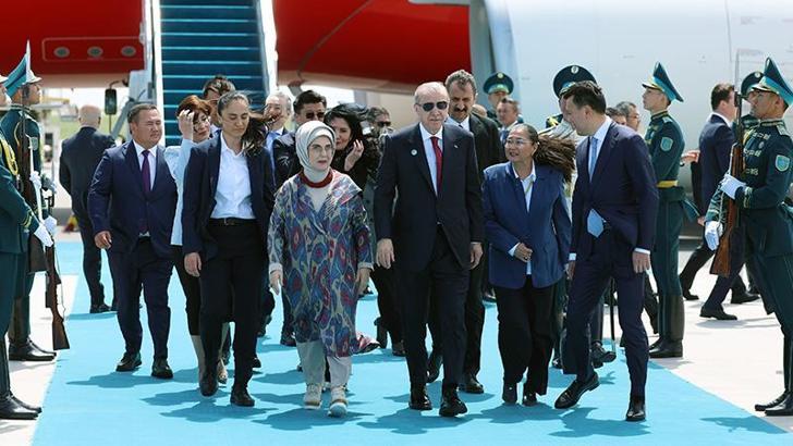 Cumhurbaşkanı Erdoğan, Türkistan'da