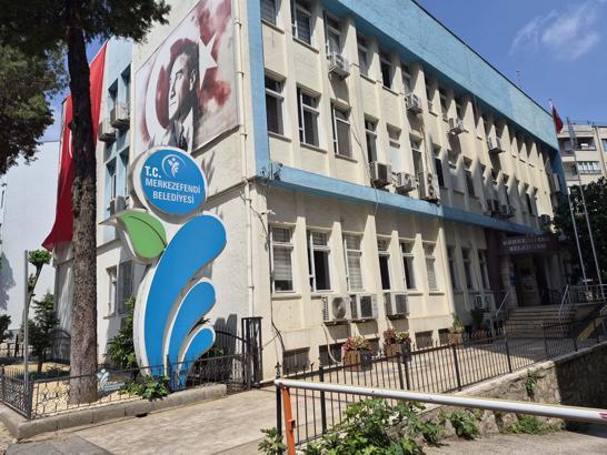 Denizli'de Merkezefendi Belediyesi'ne operasyon: 13 gözaltı