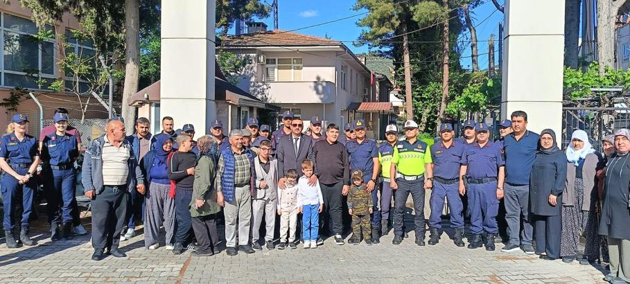 Engellilere davul zurnalı uğurlama