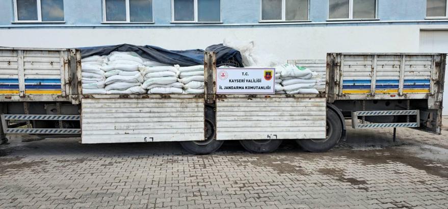Kayseri'de 24 ton  sahte gübre ele geçirildi