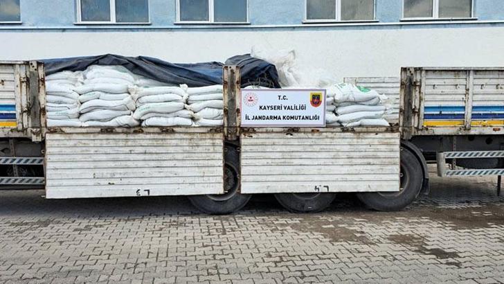 Kayseri'de 24 ton sahte gübre ele geçirildi
