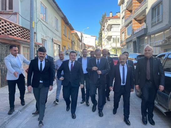 MHP'li Akçay, Manisa'da ziyaretlerde bulundu