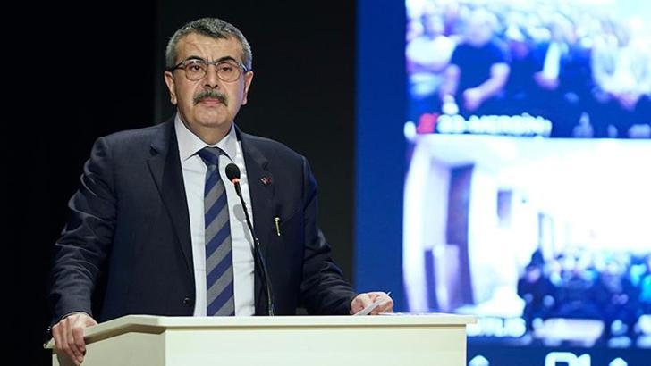 Bakan Tekin, 'Eğitim Kurumları Yönetici Yetiştirme Programı'nın ilk dersini verdi