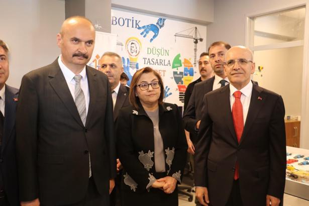Bakan Şimşek: Teknoloji bizim için kritik bir alan