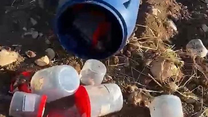 Mezarlıktaki plastik varilde 21 insan cenini bulundu