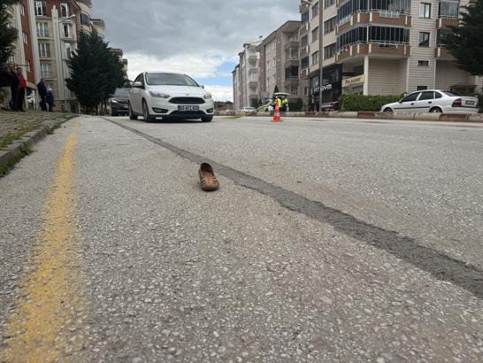 Alkollü sürücünün kullandığı otomobilin çarptığı kadın kurtarılamadı