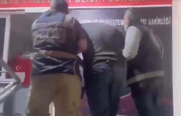 İzmir’de uyuşturucu operasyonu; 1 gözaltı