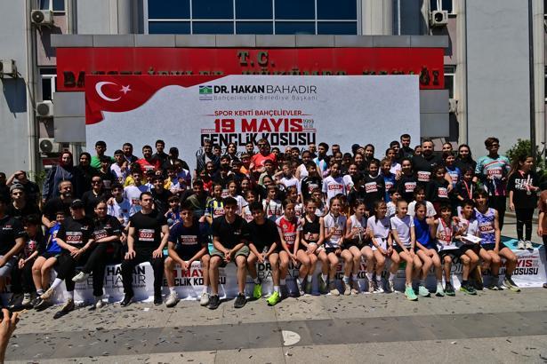 Bahçelievler’de '19 Mayıs Gençlik Koşusu' düzenledi