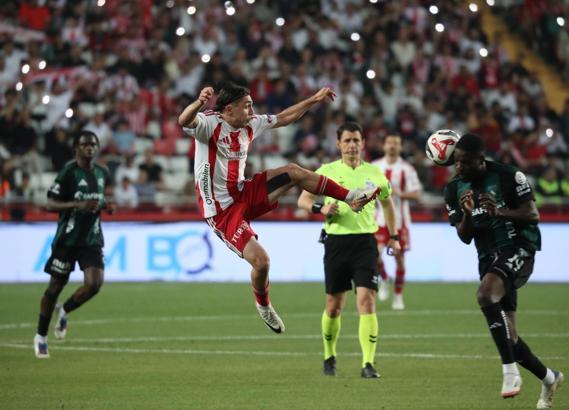 Hesap.com Antalyaspor – Kocaelispor: 1-0