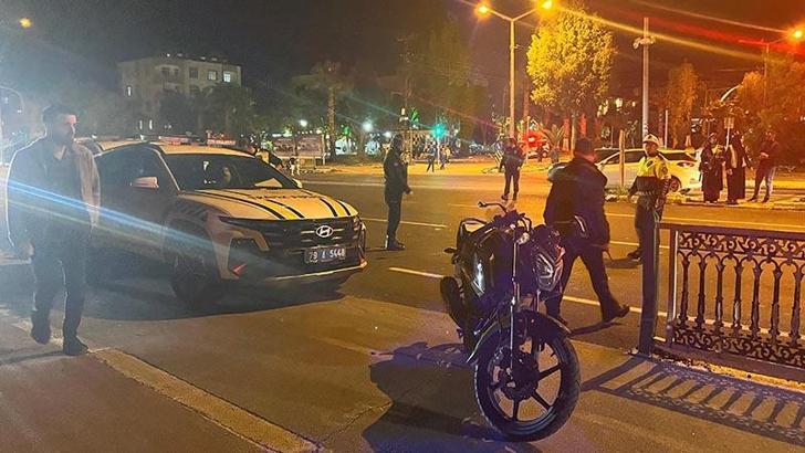 Kilis’te TIR ile motosiklet çarpıştı; 2 yaralı