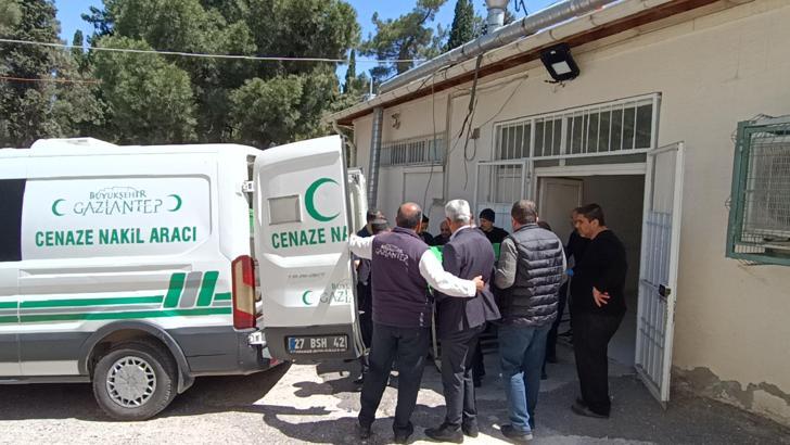 Av tüfeğiyle ateş açtığı komşusunu öldürdü