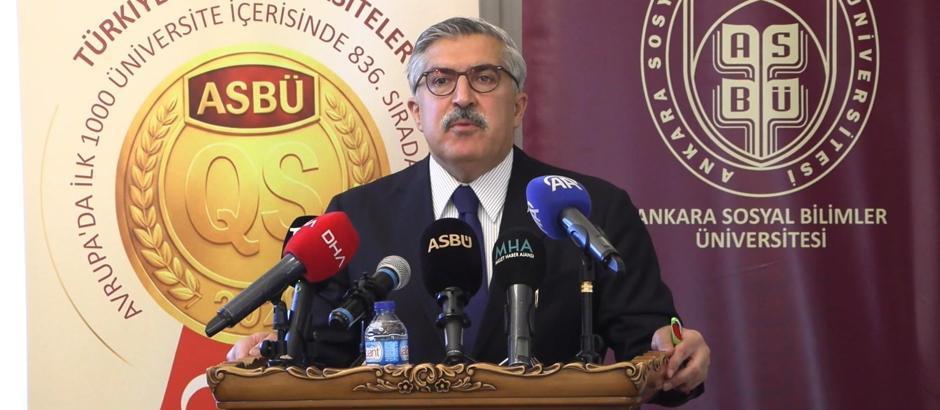 AK Parti'li Yayman: Dijital ağların toplumla yeni bir sözleşme yapması gerekmektedir