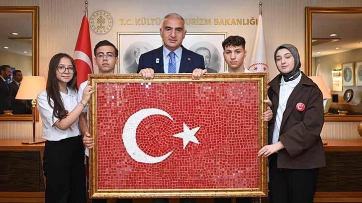 Bakan Ersoy, genç sanatçıları kabul etti