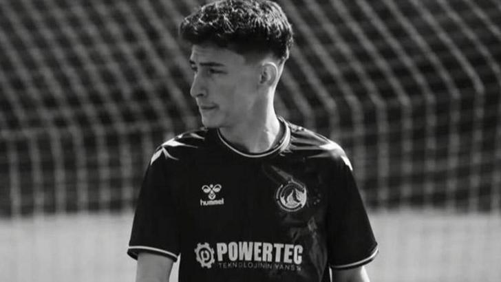 Keçiörengücü'nün genç futbolcusu Abdullah, kazada hayatını kaybetti