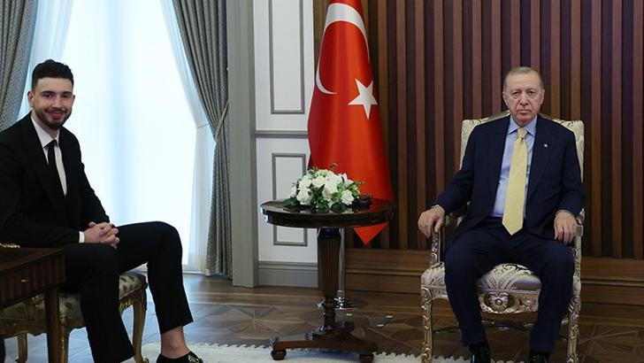 Cumhurbaşkanı Erdoğan, milli basketbolcu Şengün'ü kabul etti