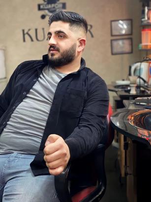Cami önünde başından vurulmuş halde ölü bulundu