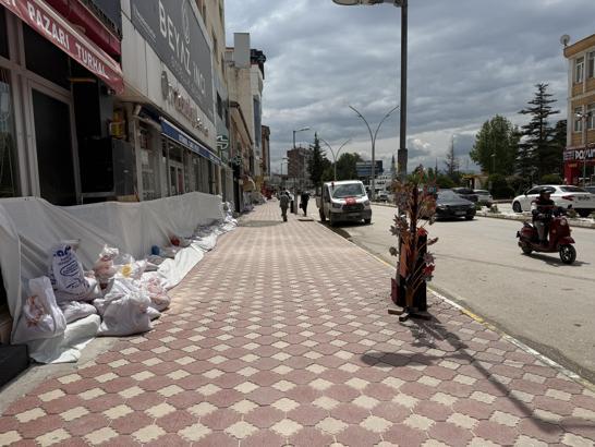 Almus Barajı’nda taşkın alarmı: Turhal’da esnaf kepenk kapattı